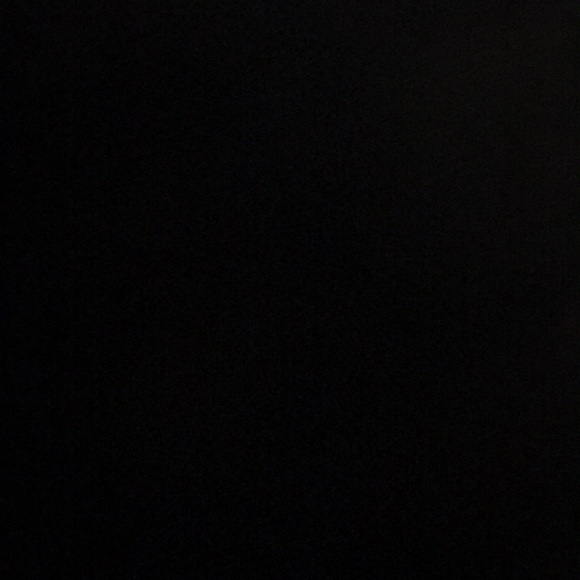 Air - Picture 1 of 1